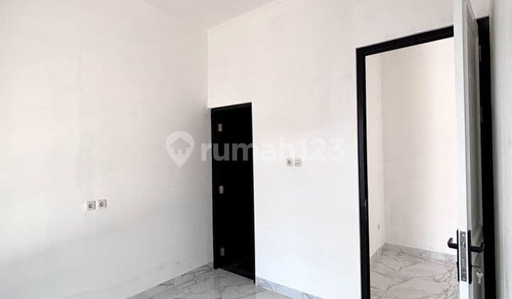 Rumah Mewah Harga Terjangkau Di Jakarta Legalitas Shm Lokasi Strategis Dekat Lrt Dan Exit Toll