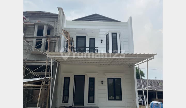 DiJual Rumah American Classic Legalitas SHM Bisa KPR Tanpa DP Di Jakarta Timur