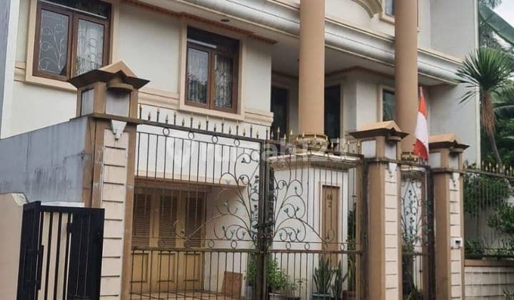 Rumah 2 1/2 Lantai di Puspita Loka Ext BSD