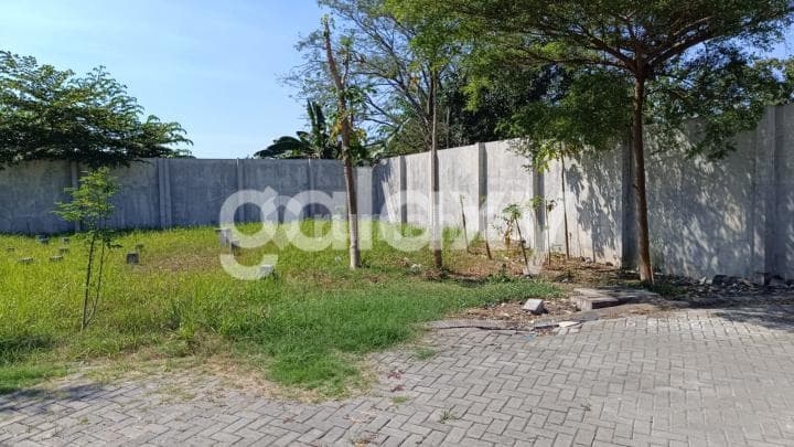 Greenland Land in Menganti Gresik, 6 Million Per Meter, South Facing