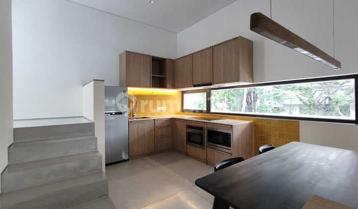 Townhouse Near To Nas School, Modern One Gate Houses