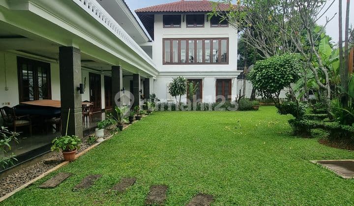 Disewakan Rumah Dengan Taman Dan Kolam Renang Di Cipete Jakarta Selatan Rumah Bagus di Cipete