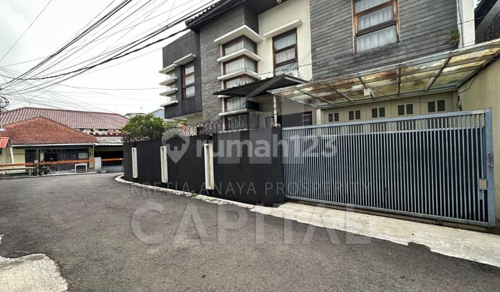 Rumah Huk nan Nyaman di Lingkungan Aman Tengah Kota Area Sukaluyu Surapati Dekat Banget ke Dago