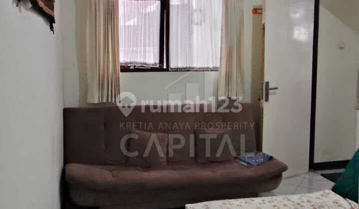 Kostan 3 Lantai dengan Lokasi Strategis di Sayap Cipaganti