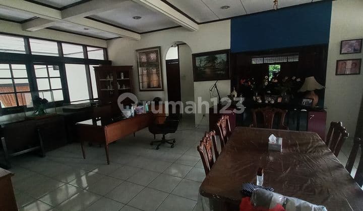 Rumah Klasik Gaya Arsitektur Tropis Modern, Cocok Healing Dgn Keluarga Besar, Hanya 90 Meter Ke Jatipadang Raya