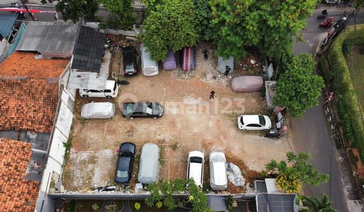 Tanah Hook Kotak 19.6x18 area Cipete pinggir jalan, 850 meter ke Jalan Raya Antasari