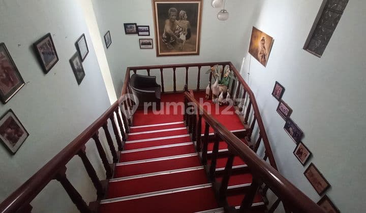 Rumah Klasik Gaya Arsitektur Tropis Modern, Cocok Healing Dgn Keluarga Besar, Hanya 90 Meter Ke Jatipadang Raya