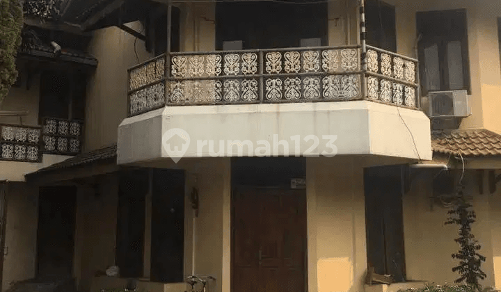 Rumah Tua Hook Area Jln Penggilingan, 750 M Ke Jln Raya Bogor