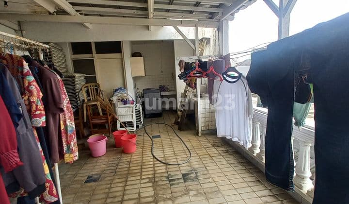 Rumah Klasik Gaya Arsitektur Tropis Modern, Cocok Healing Dgn Keluarga Besar, Hanya 90 Meter Ke Jatipadang Raya