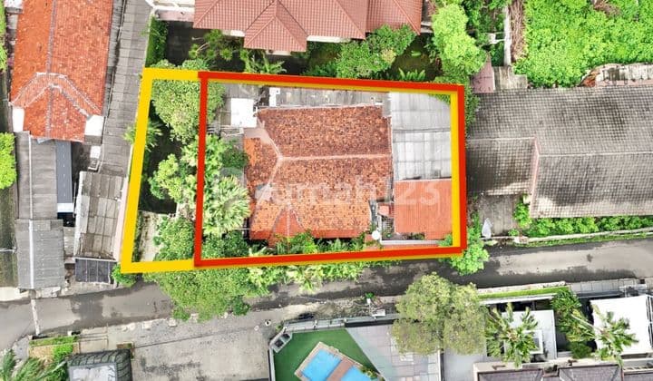 Rumah Tua 25X18, Super Strategis, 100 Meter ke Jalan Kemang Raya