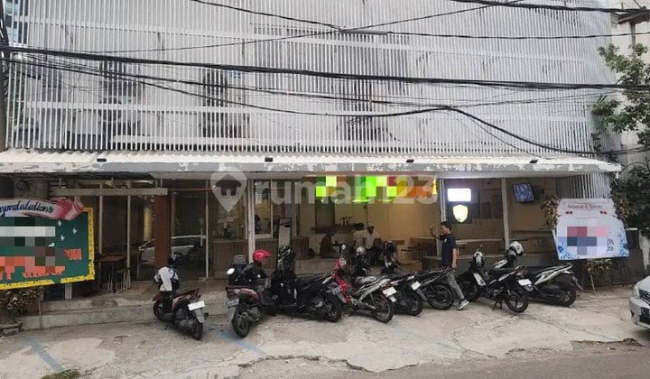 Cafe and Office in Embong Gayam Surabaya Central Strategic Comfortable