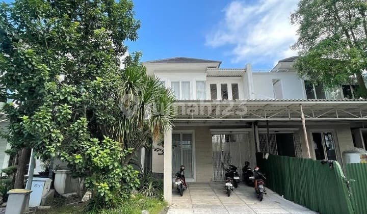 Rumah Di Pakuwon Indah The Mansion Surabaya Minimalis