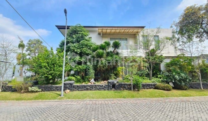 Elite Luxury House in Citraland Raffles Garden, West Surabaya