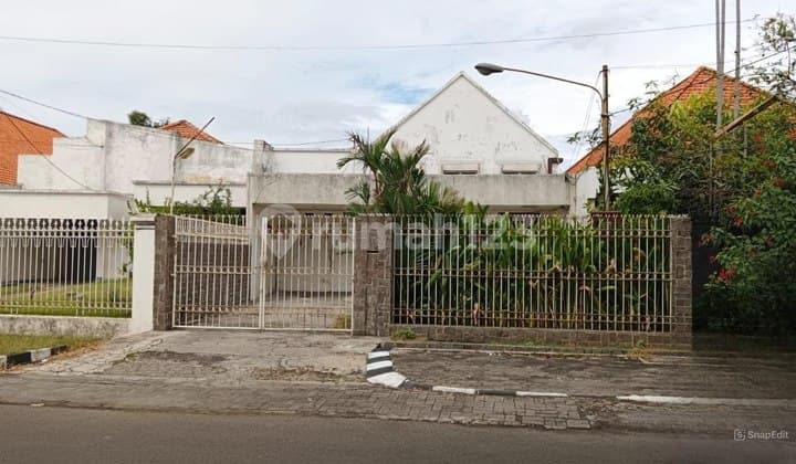 Rumah di Argopuro Surabaya Kota Lokasi Strategis Nyaman Asri