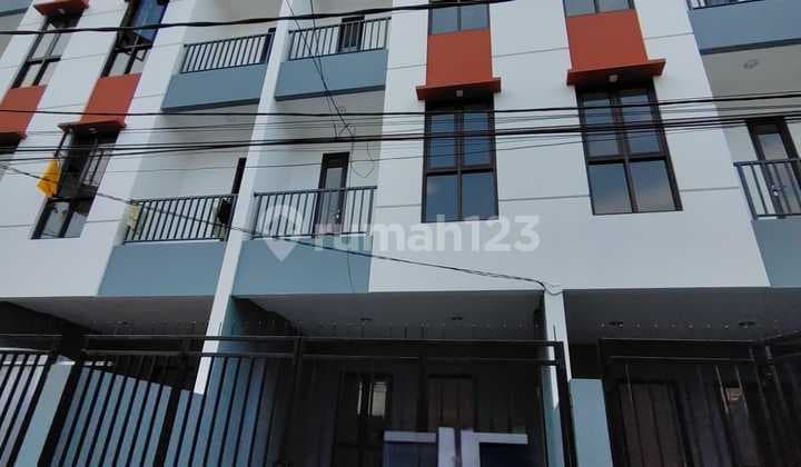 Rumah Siap Huni 4 Lantai bisa untuk Usaha di Sumur Batu, Jakarta Pusat