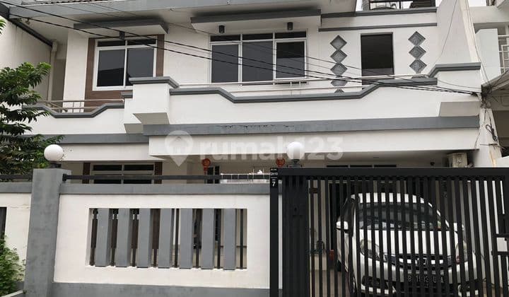 Rumah Strategis di Janur Elok Penabur, Kelapa Gading, Jakarta Utara