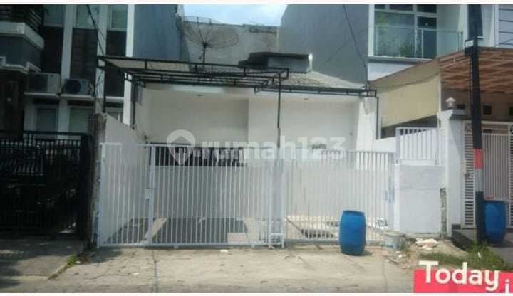 Affordable Livable House in Sunter Bisma Block C, North Jakarta