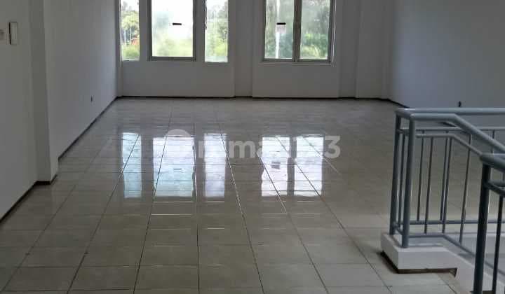 Ruko 3 Lantai Siap Pakai di Gading Kirana, Kelapa Gading