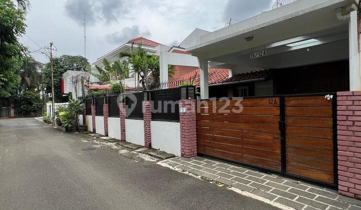 Rumah Etnik Modern Selong Area Kebayoran Baru