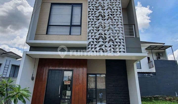 Rumah Minimalis Lokasi Strategis dan Bebas Banjir