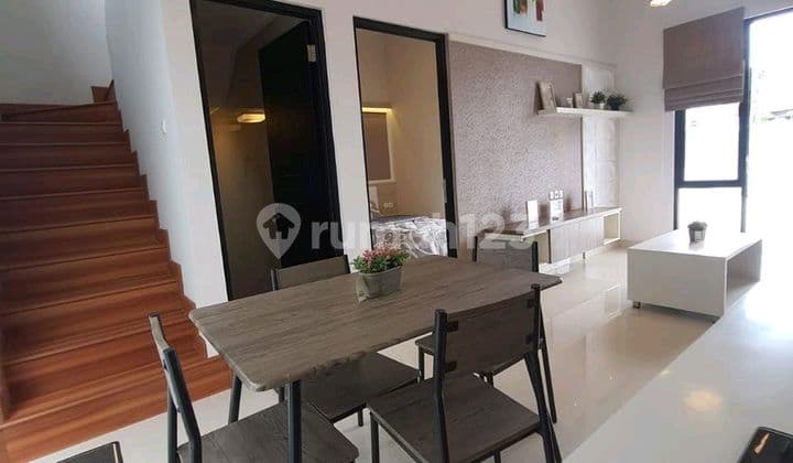 Rumah Ready dan Furnished.