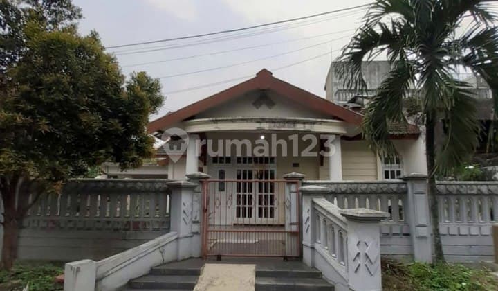 Turun Harga ! Rumah Kawasan Ramai & Hidup Cocok untuk Tempat Usaha / Kantor