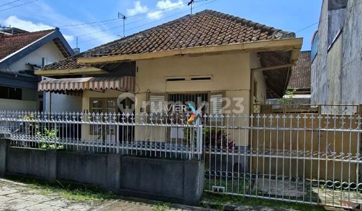 Rumah Dijual Dekat Pusat Kota Malang, Dekat Banyak Fasum Sangat Strategis