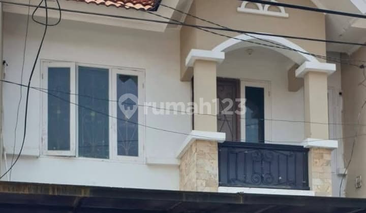 Dijual Rumah 2,5 Lantai di Pegangsaan Dua Kelapa Gading