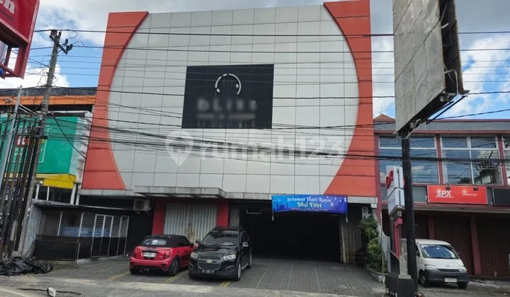 Gedung Ruang Usaha 3 Lantai Strategis di Demangan Baru Area Keramaian & Pusat Bisnis, Caturtunggal, Depok, Sleman