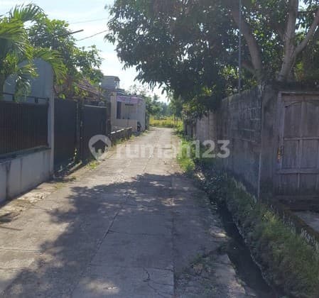 Investasi Strategis Tanah Pekarangan Luas 423 Meter Persegi di Sidomoyo, Godean Lingkungan Asri & Siap Bangun