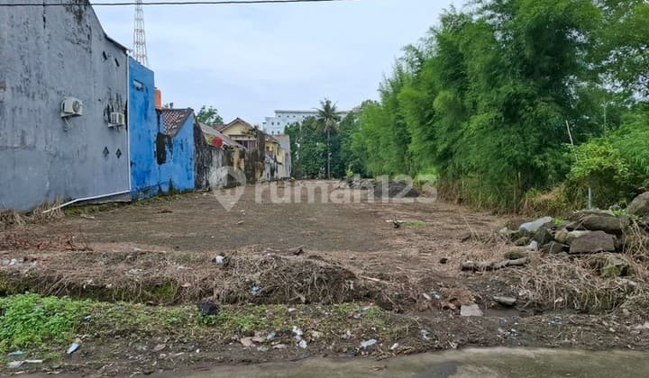 Premium Plot of Land 1692 Square Meters on Jl. Gito Gati Sleman, Prime Location for Residence or Investment