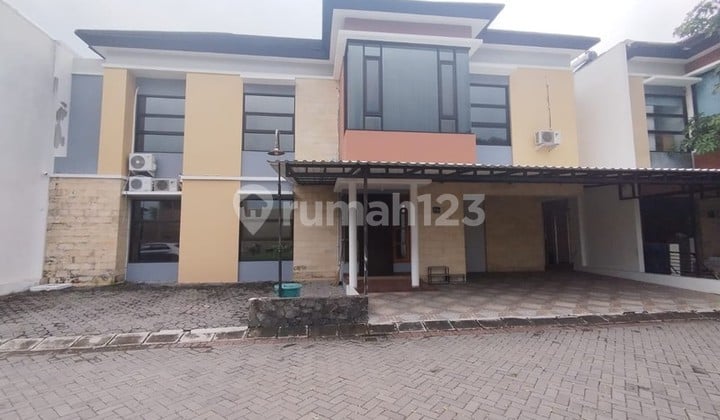Dijual Hunian Eksklusif & Luas, di Jl. Imogiri Barat Lokasi Premium & Siap Huni, Ngenutak, Sewon, Bantul