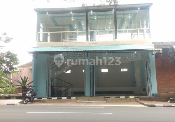 Premium 3-Story Commercial Space Investment on Main Road Jl. Sudirman Near Artos Mall, South Tidar, South Magelang