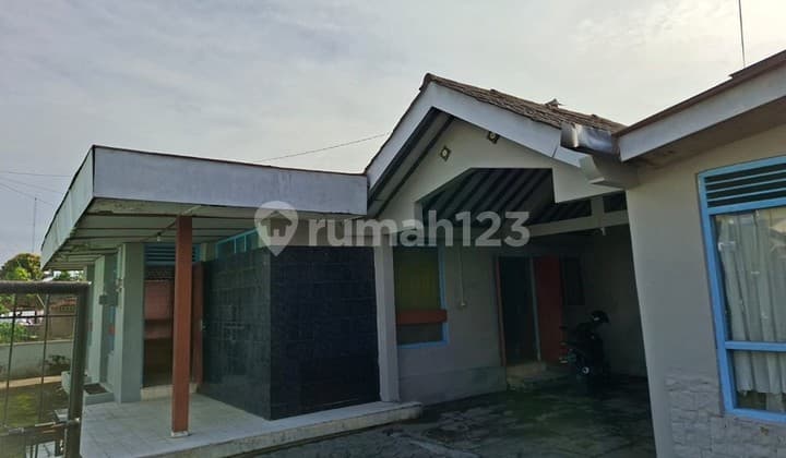Large 8-Bedroom House in Prawirotaman Wing Suitable for Homestay or Family Residence, Brontokusuman, Mergangsan, Yogyakarta