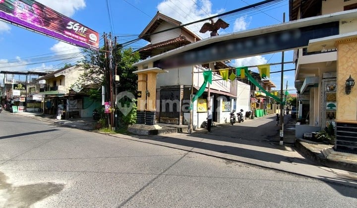 Peluang Passive Income Rumah Induk + Kost 6 Kamar Dekat Kampus Umy & Alma Ata Lokasi Strategis di Tamantirto, Kasihan, Bantul