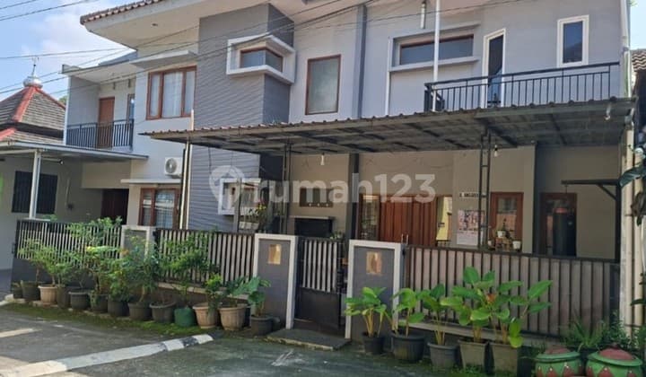 Luxurious Fully Furnished House in Mertoyudan Magelang Strategic Location
