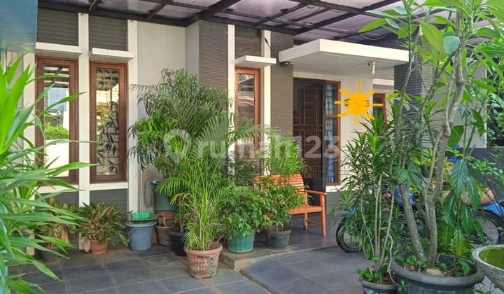 Rumah Bagus Nyaman Strategis Griya Loka Bsd
