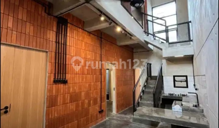 Rumah Cantik Rapi Kekinian Nusa Loka Bsd