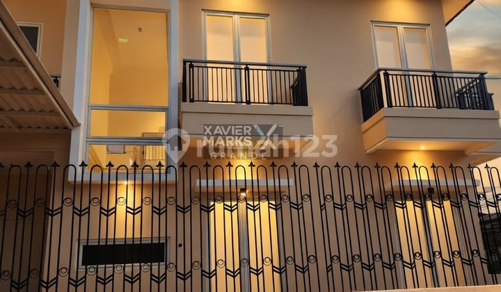 Disewakan Rumah Baru Gress di Semolowaru, Kota Surabaya