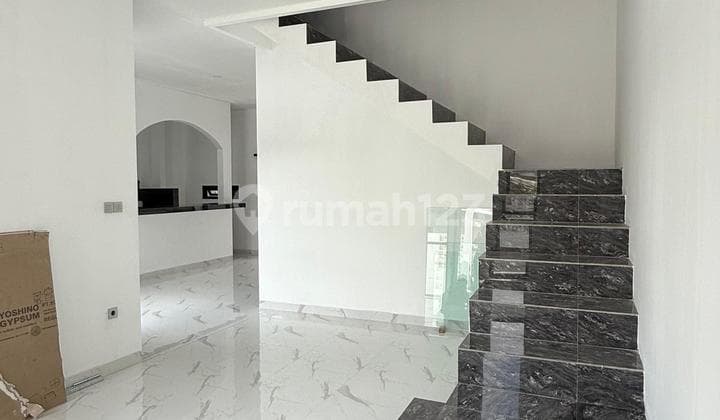 Rumah Baru Konsep Rumah Tumbuh di Setiabudi Regency Bandung