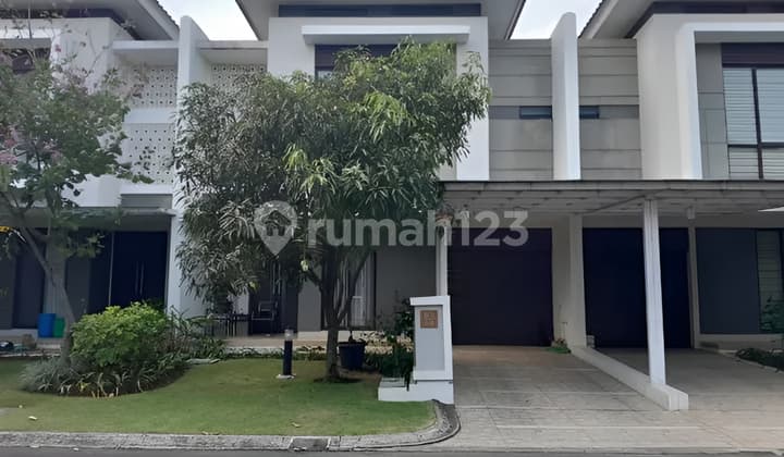 Rumah 2 Lantai di Kawasan Summarecon Bandung Cluster Btari