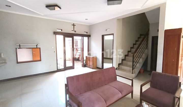 Rumah Luas Siap Huni di Antapani, Kota Bandung