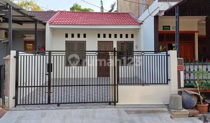 Dijual Rumah Mutiara Gading Timur Mustika Jaya Bekasi