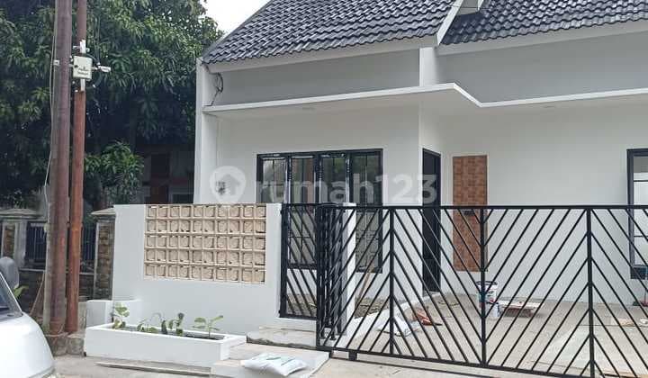Dijual Rumah Dukuh Zamrud Kota Legenda Mustikajaya Bekasi Timur