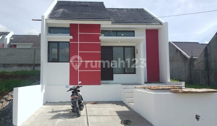 Rumah Minimalis Lingkungan Nyaman View Cantik di Jatihandap