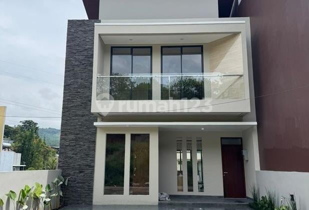 New 2 Semi Furnished House with Modern Contemporary Design in Dago