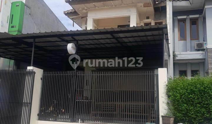 Rumah Terawat 2 Lantai Semi Furnished di Pasadena Caringin