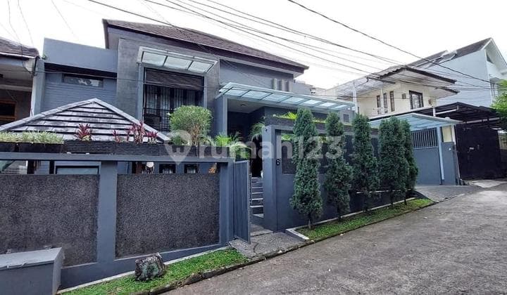 Rumah Bagus Terawat Di Geger Kalong Permai Bandung