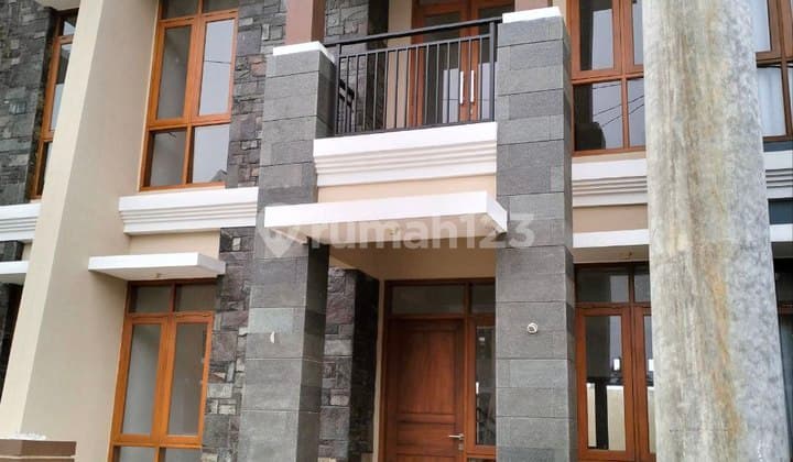 Rumah 2 Lantai Konsep Modern Di Rancabolang Fasilitas Lengkap