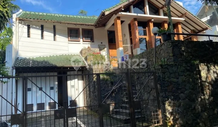 Rumah Nyaman Terawat Di Dago Atas Bandung View Air Terjun
